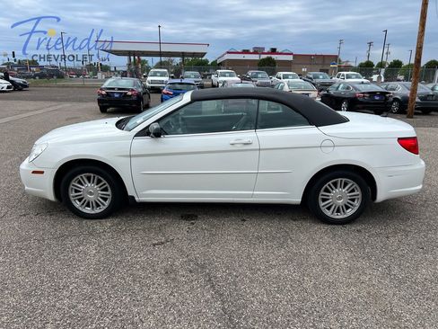 Used 2008 Chrysler Sebring LX w/ Convenience Group FWD image 2