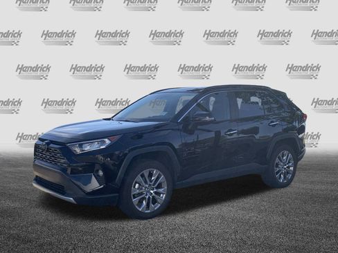 Used 2020 Toyota RAV4 Limited image 5