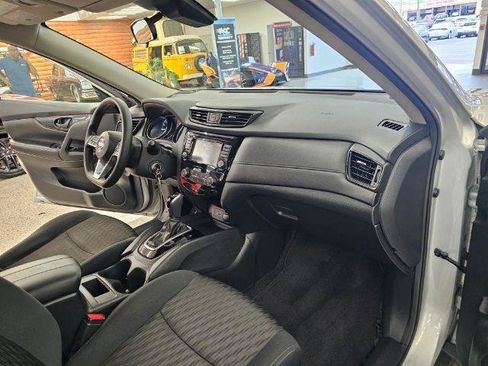 Used 2020 Nissan Rogue S AWD/4WD image 9