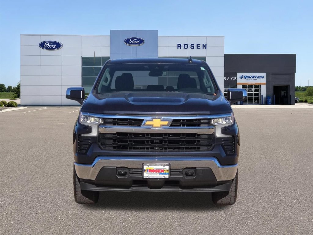 Used 2024 Chevrolet Silverado 1500 LT AWD/4WD image 8