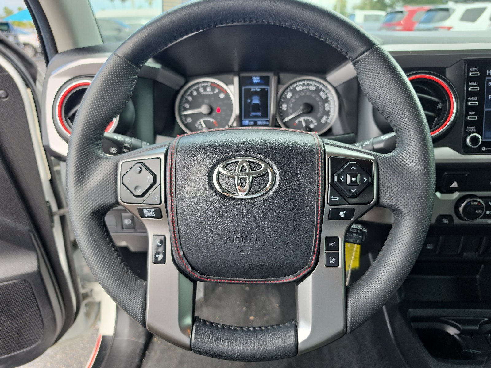 Used 2022 Toyota Tacoma SR5 RWD image 23