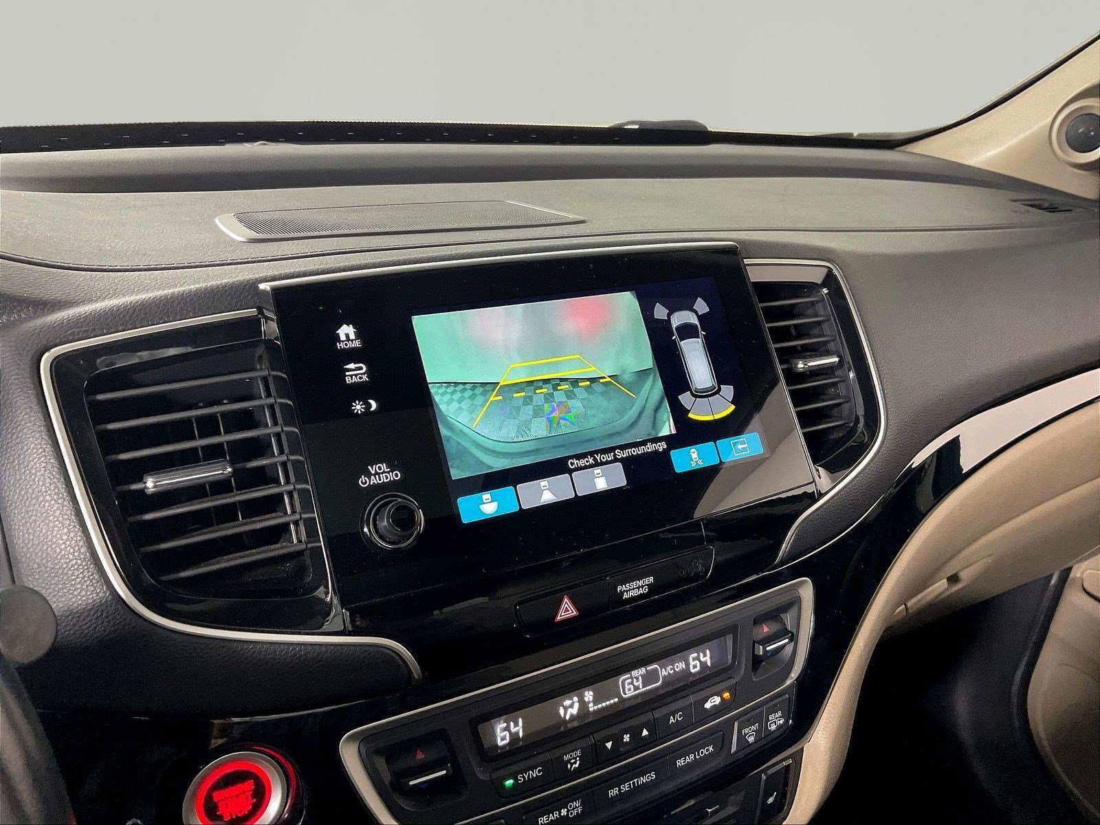 Used 2020 Honda Pilot Touring image 14