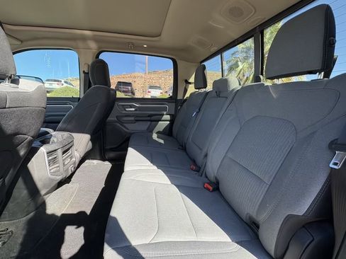 Used 2020 RAM 1500 Big Horn AWD/4WD image 10