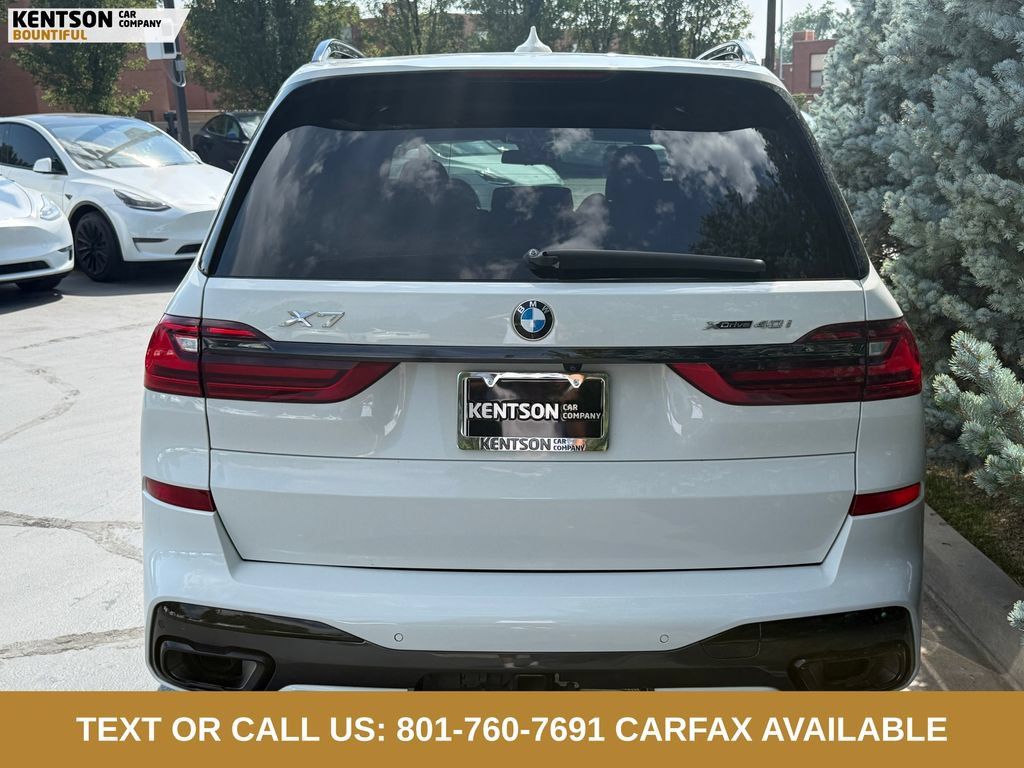 Used 2022 BMW X7 xDrive40i w/ M Sport Package AWD/4WD image 7