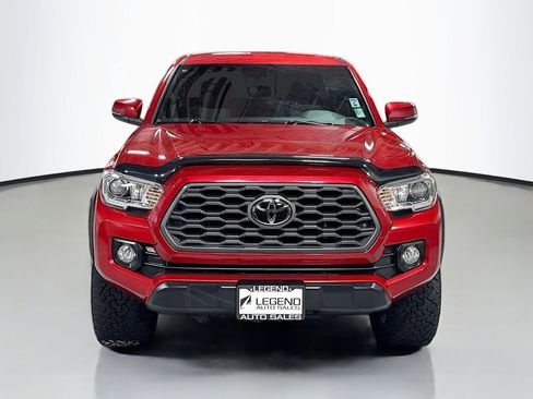 Used 2020 Toyota Tacoma TRD Off-Road image 2