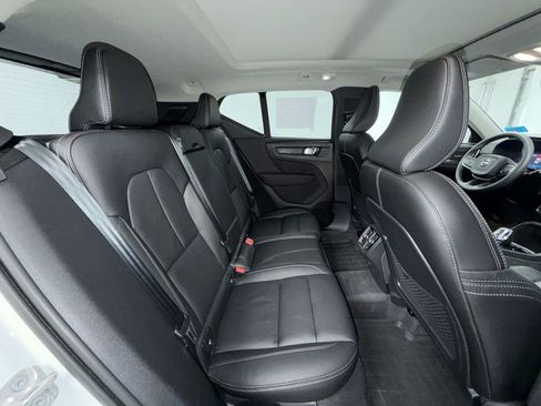 Used 2024 Volvo XC40 B5 Plus w/ Protection Package Premier image 14