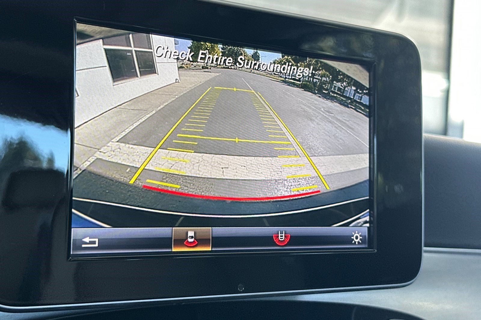 Used 2016 Mercedes-Benz C 300 Sedan image 24