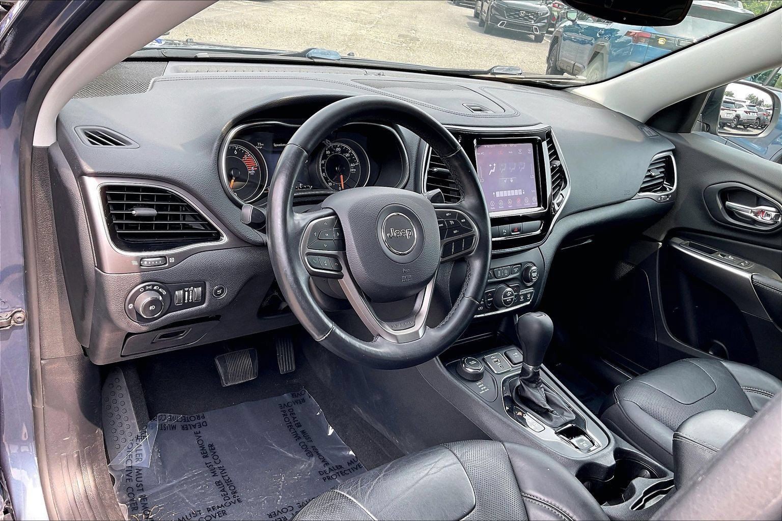 Used 2019 Jeep Cherokee Limited AWD/4WD image 18