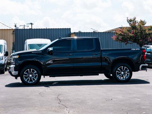 Used 2020 Chevrolet Silverado 1500 LT w/ Texas Edition AWD/4WD image 6