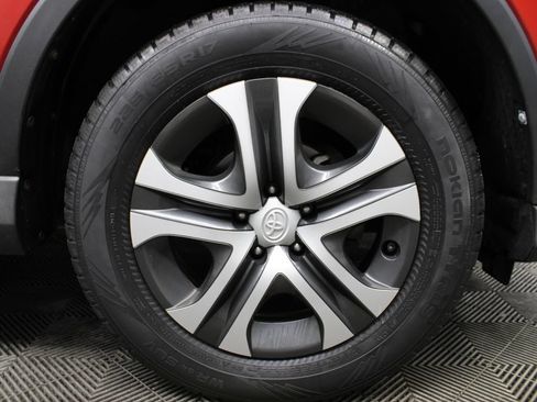 Used 2016 Toyota RAV4 LE AWD/4WD image 9