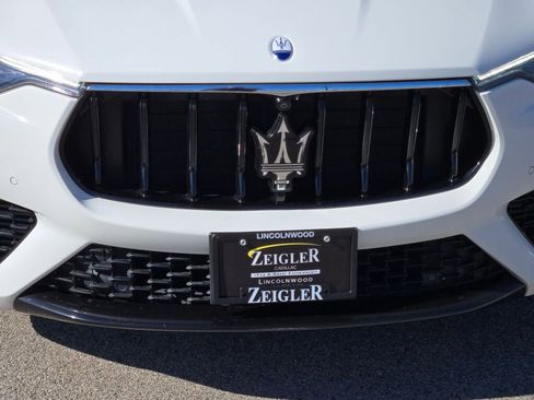 Used 2023 Maserati Levante Modena image 5