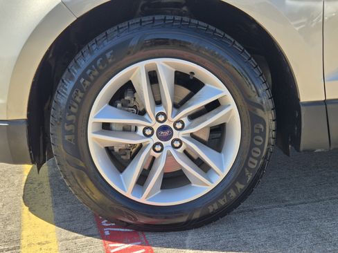 Certified 2017 Ford Edge SEL w/ Equipment Group 201A image 7