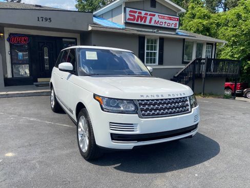 Used 2017 Land Rover Range Rover HSE AWD/4WD image 4