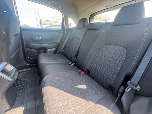 Used 2024 Honda HR-V LX image 12