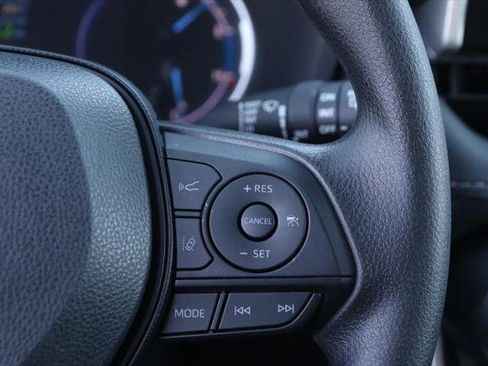 Certified 2025 Toyota RAV4 XLE image 12