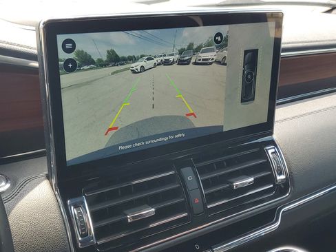 Certified 2023 Lincoln Navigator Reserve AWD/4WD image 17