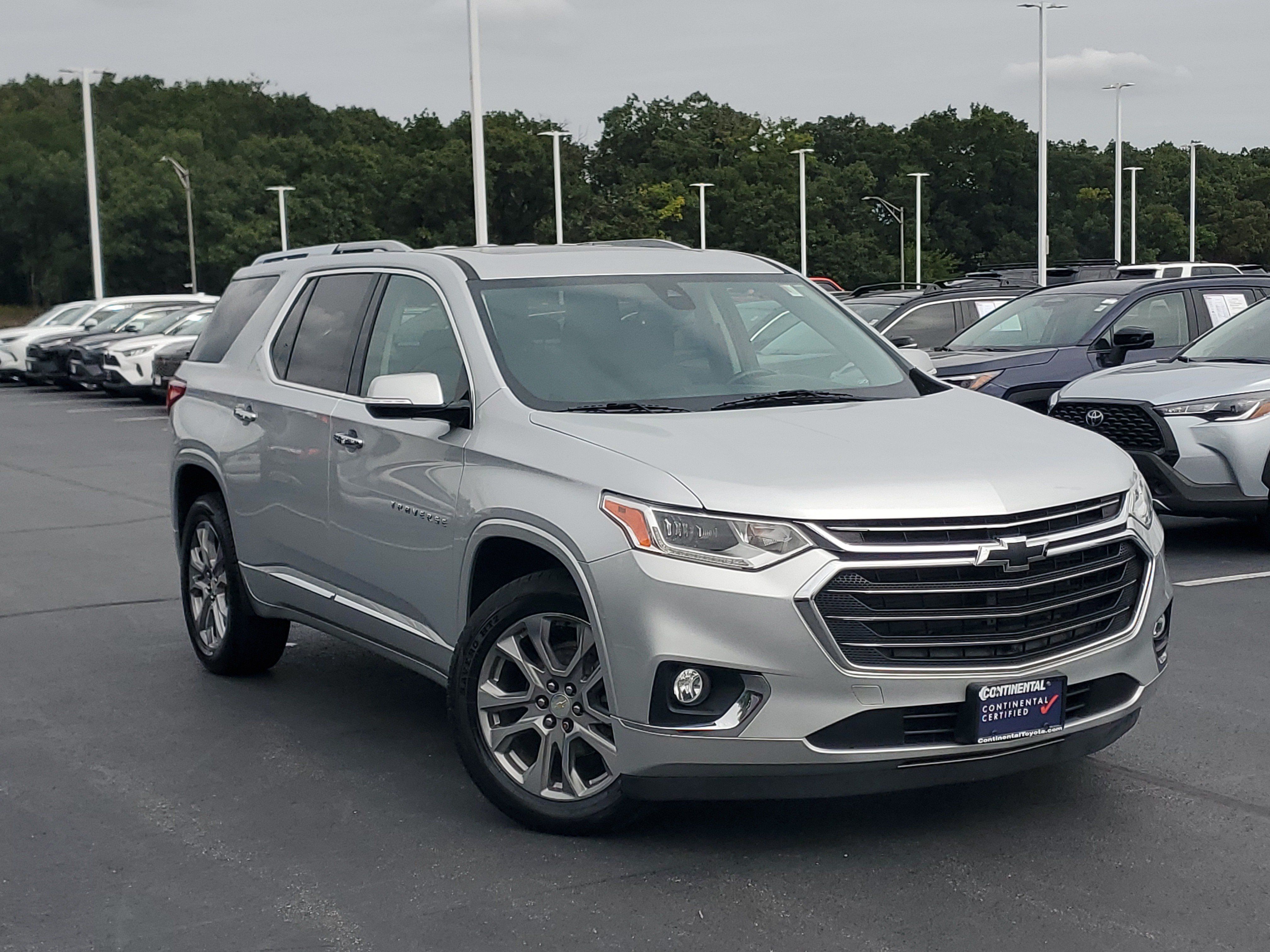 Used 2018 Chevrolet Traverse Premier w/ Driver Confidence II Package FWD image 40