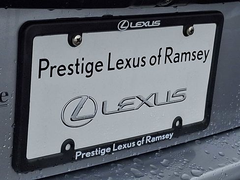 Used 2023 Lexus ES 300h w/ Premium Package image 30