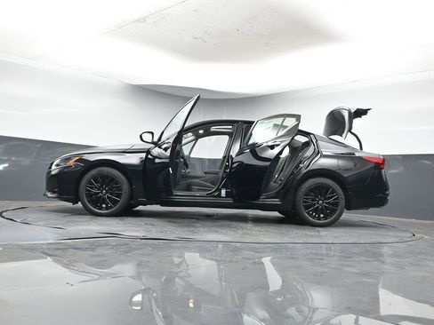 New 2025 Nissan Altima 2.5 SV w/ SV Special Edition Package image 58