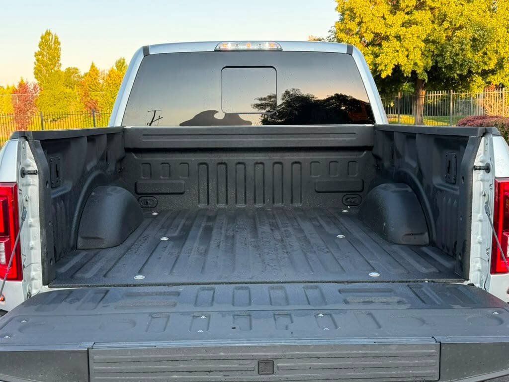 Used 2019 Ford F150 Raptor w/ Equipment Group 802A Luxury AWD/4WD image 16