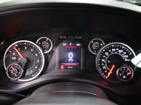 New 2026 RAM 1500 4x4 Crew Cab image 28