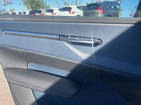 New 2025 Volvo EX30 Ultra w/ Protection Package Premier image 21