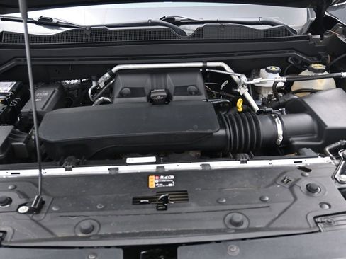 Used 2024 GMC Canyon AT4 w/ Technology Package image 27