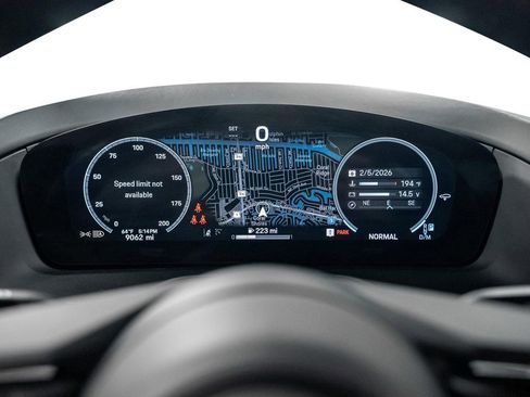 Used 2025 Porsche Panamera image 46