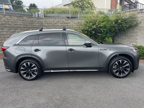 Used 2024 MAZDA CX-90 Plug-In Hybrid w/ Premium Plus image 7
