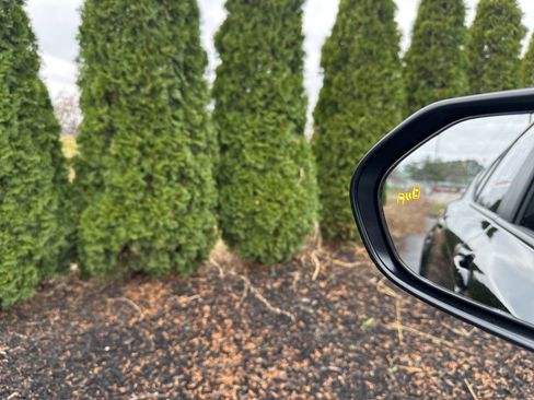 Certified 2025 Toyota Camry SE w/ Convenience Package image 16