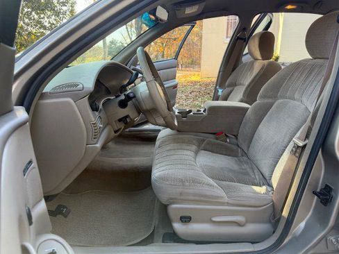 Used 2001 Buick Century Custom w/ Special Edition Pkg image 9