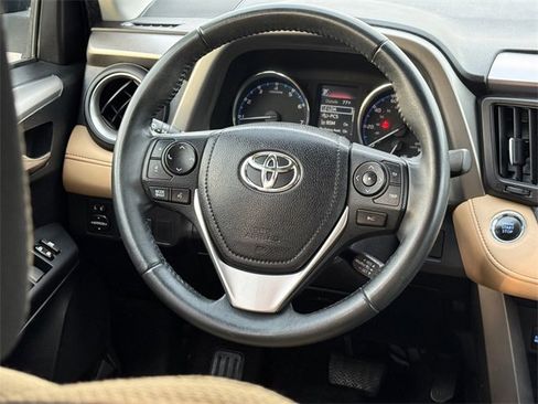 Used 2016 Toyota RAV4 XLE w/ Convenience Package image 28