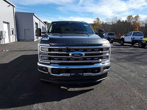 New 2026 Ford F250 Lariat w/ FX4 Off-Road Package image 3