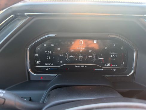 Used 2024 GMC Sierra 2500 AT4 w/ AT4 Premium Plus Package AWD/4WD image 7