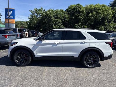New 2026 Ford Explorer ST w/ Sun And Sound Package AWD/4WD image 15
