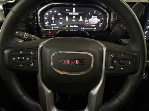 Used 2024 GMC Sierra 1500 Elevation w/ X31 Off-Road Package AWD/4WD image 17