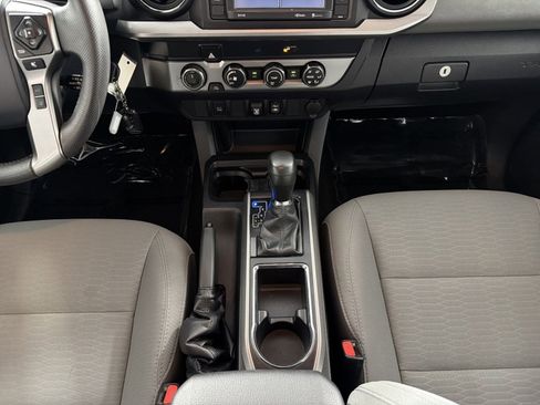 Used 2019 Toyota Tacoma SR5 image 21