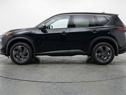 Used 2025 Nissan Rogue SV image 5