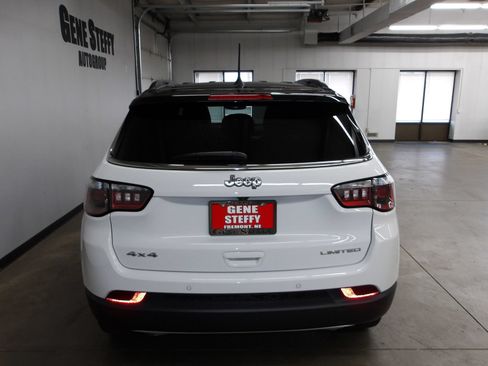 Used 2023 Jeep Compass Limited AWD/4WD image 7