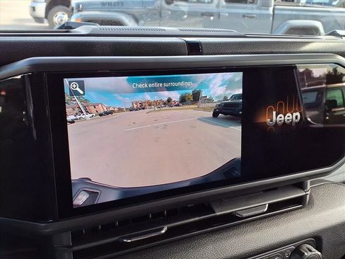 New 2026 Jeep Gladiator Willys image 8