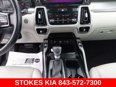 Used 2021 Kia Sorento SX FWD image 13