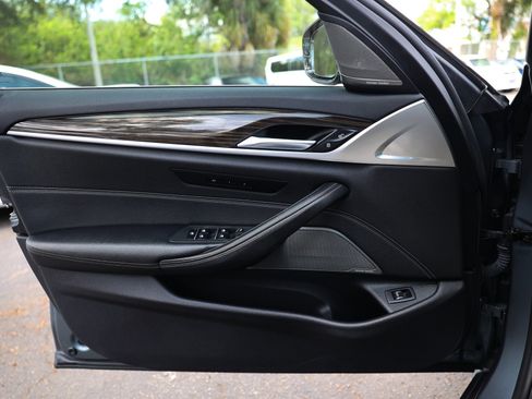 Used 2018 BMW 530i w/ Premium Package RWD image 47