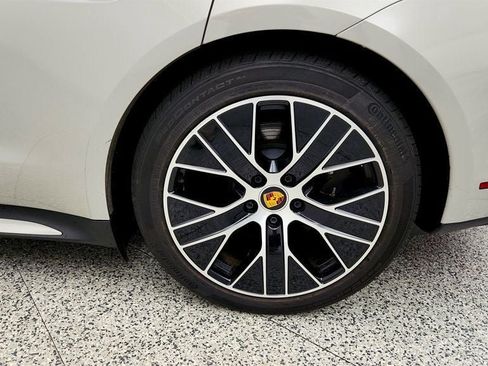 Used 2024 Porsche Taycan w/ Premium Package RWD image 9