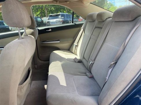 Used 2005 Toyota Camry LE FWD image 12