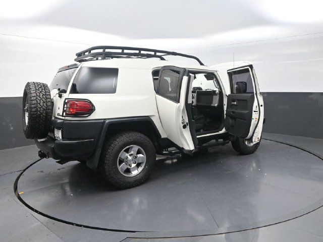 Used 2010 Toyota FJ Cruiser 4WD w/ Convenience Pkg image 39
