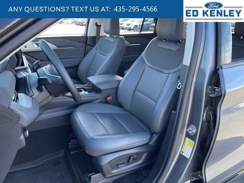 New 2026 Ford Explorer Active w/ Active Comfort Package image 3