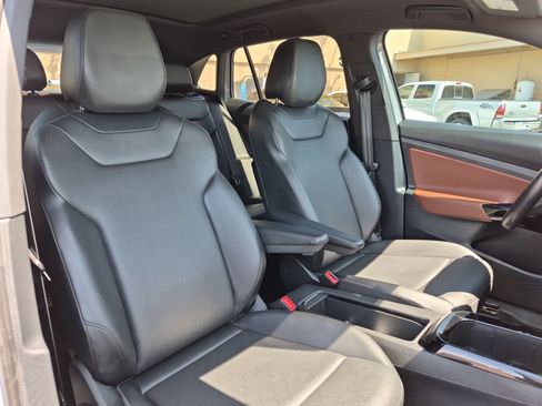 Used 2022 Volkswagen ID.4 Pro S AWD/4WD image 27