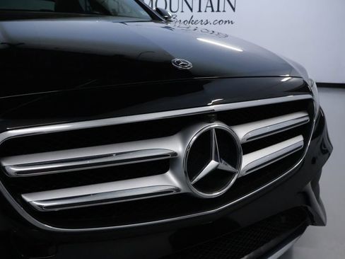 Used 2020 Mercedes-Benz E 350 4MATIC Sedan w/ Parking Assistance Package image 9