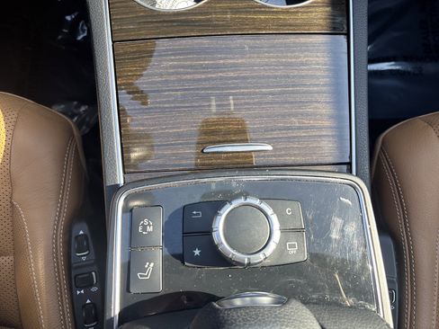 Used 2017 Mercedes-Benz E 400 Cabriolet image 19