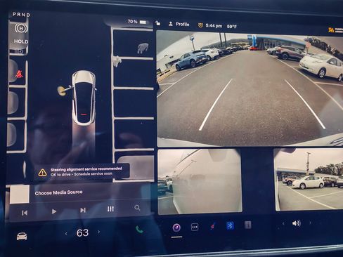 Used 2023 Tesla Model Y Long Range AWD/4WD image 5